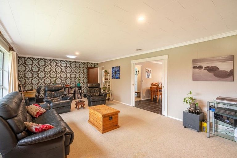 Photo of property in 8 Paretai Grove, Waikanae, 5036