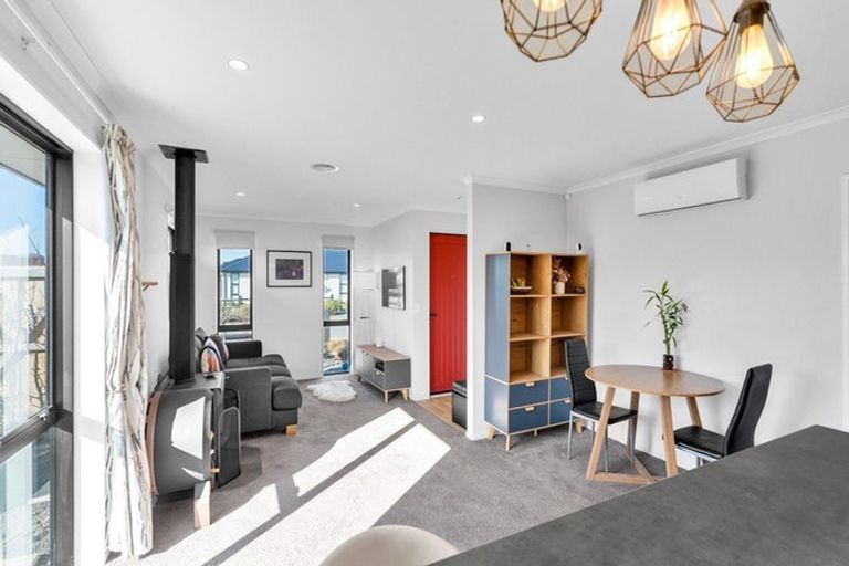 Photo of property in 43 William Deans Drive, Prebbleton, 7604