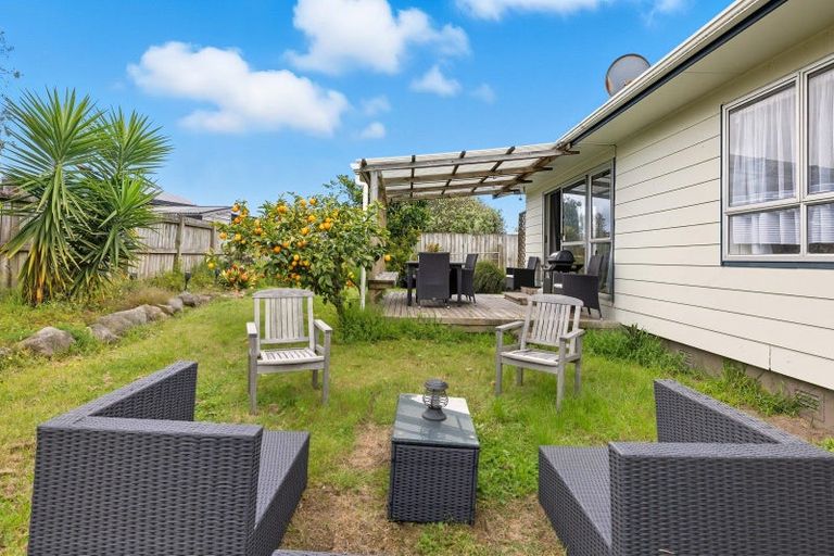 Photo of property in 1/1216 Papamoa Beach Road, Papamoa Beach, Papamoa, 3118