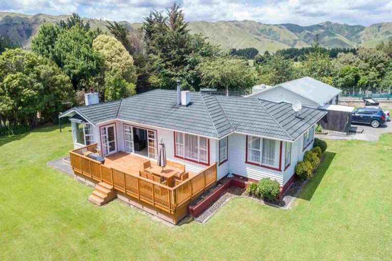 Photo of property in 938 State Highway 57, Koputaroa, Levin, 5571