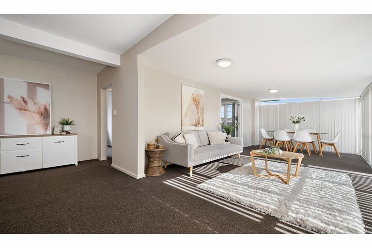 Photo of property in 90 Hargood Street, Woolston, Christchurch, 8062