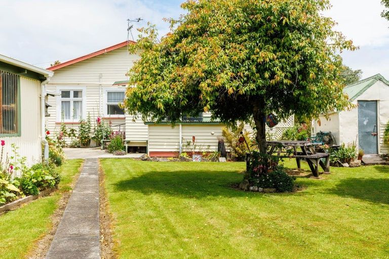 Photo of property in 24 Mangahao Road, Pahiatua, 4910