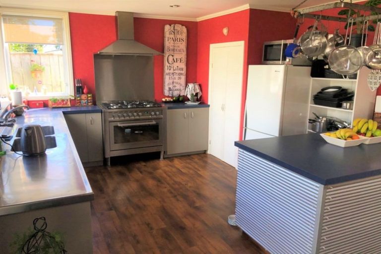 Photo of property in 91 Centennial Avenue, Waitara, 4320