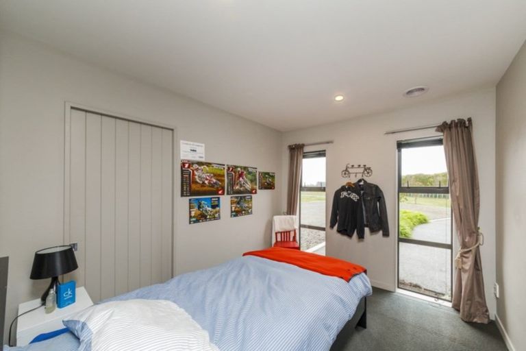 Photo of property in 47 Polson Hill Drive, Aokautere, Palmerston North, 4471