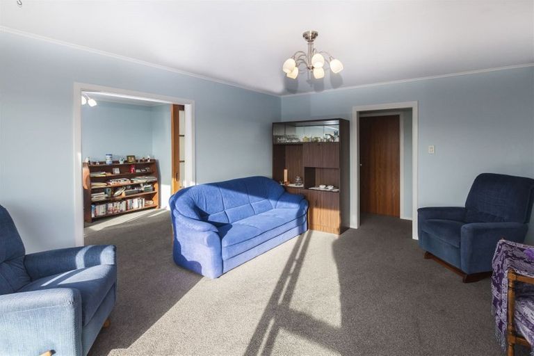 Photo of property in 2/185 Queenspark Drive, Parklands, Christchurch, 8083