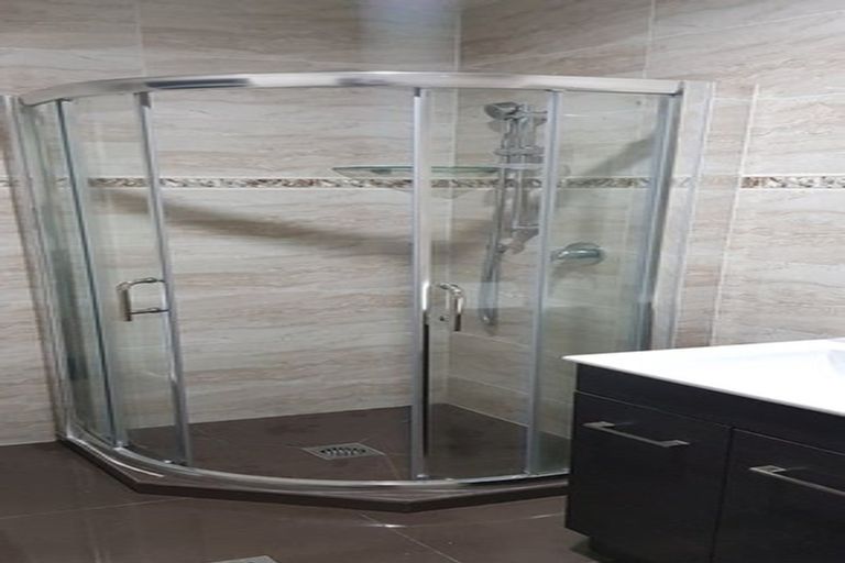 Photo of property in 1/56 Great South Road, Papatoetoe, Auckland, 2025