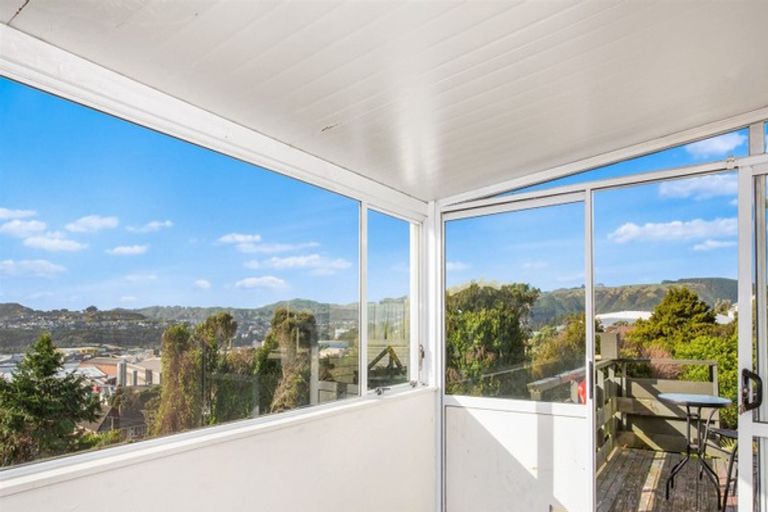 Photo of property in 21 Waiho Terrace, Elsdon, Porirua, 5022