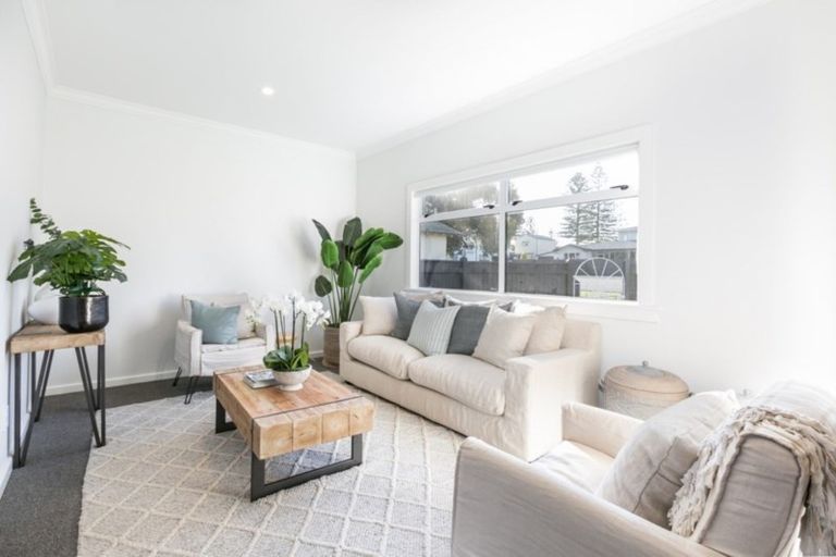 Photo of property in 1 Te Awa Avenue, Te Awa, Napier, 4110