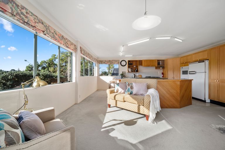 Photo of property in 42 Stapleford Crescent, Browns Bay, Auckland, 0630