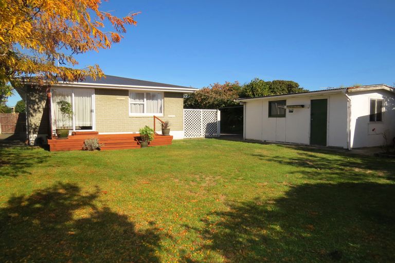 Photo of property in 26 Denise Crescent, Hornby, Christchurch, 8042