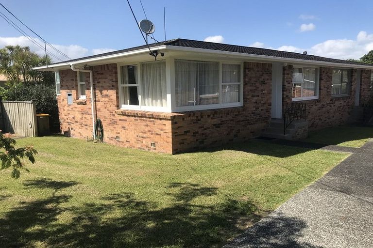 Photo of property in 1/11 Sudan Avenue, Milford, Auckland, 0620