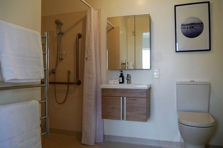 Photo of property in Summerset At The Course, 20 Racecourse Road, Trentham, Upper Hutt, 5018