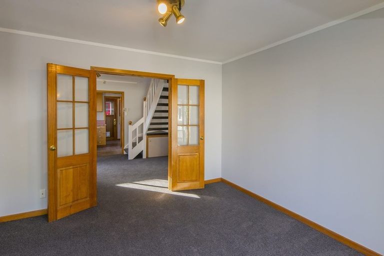 Photo of property in 3 Scarborough Terrace, Mount Victoria, Wellington, 6011