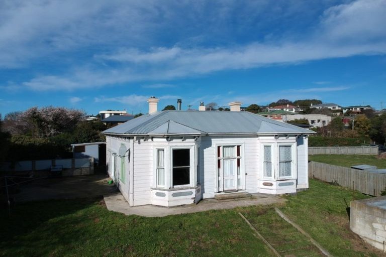 Photo of property in 28 Tamar Street, South Hill, Oamaru, 9400