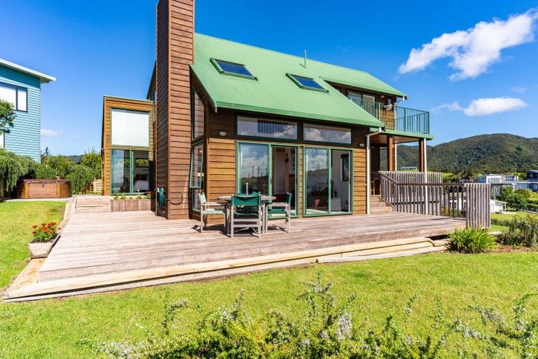 Photo of property in 53 Hector Lang Drive, Langs Beach, Waipu, 0582