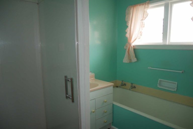 Photo of property in 8 Moreland Avenue, Papanui, Christchurch, 8053