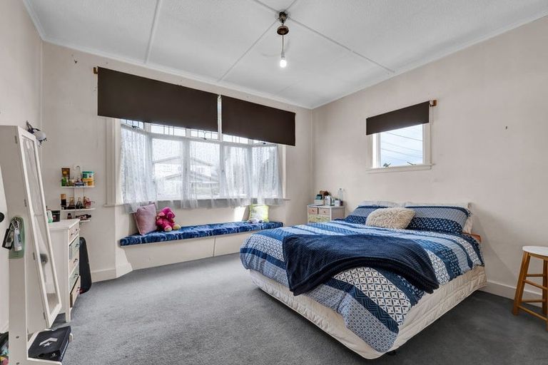 Photo of property in 27 Lyn Street, Lynmouth, New Plymouth, 4310