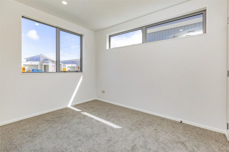 Photo of property in 38 Clayden Shuttleworth Street, Papakura, 2110