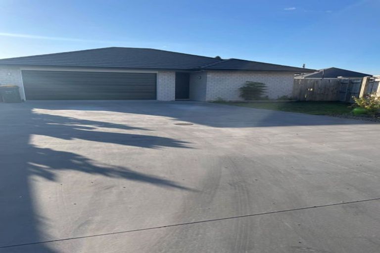 Photo of property in 32 Aratapu Street, Waitara, 4320