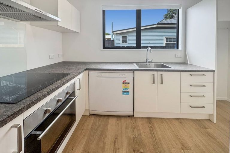 Photo of property in 2/425 Hereford Street, Linwood, Christchurch, 8011