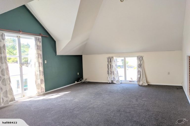 Photo of property in 152 Main Road, Wainuiomata, Lower Hutt, 5014
