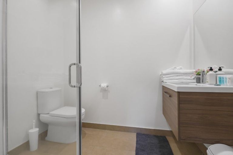 Photo of property in 35 Kanuka Road, Hobsonville, Auckland, 0616