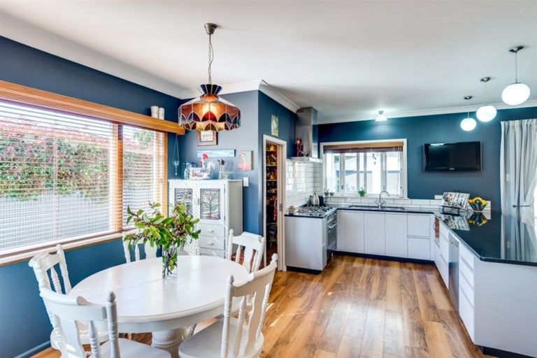 Photo of property in 12 King Street, Taradale, Napier, 4112