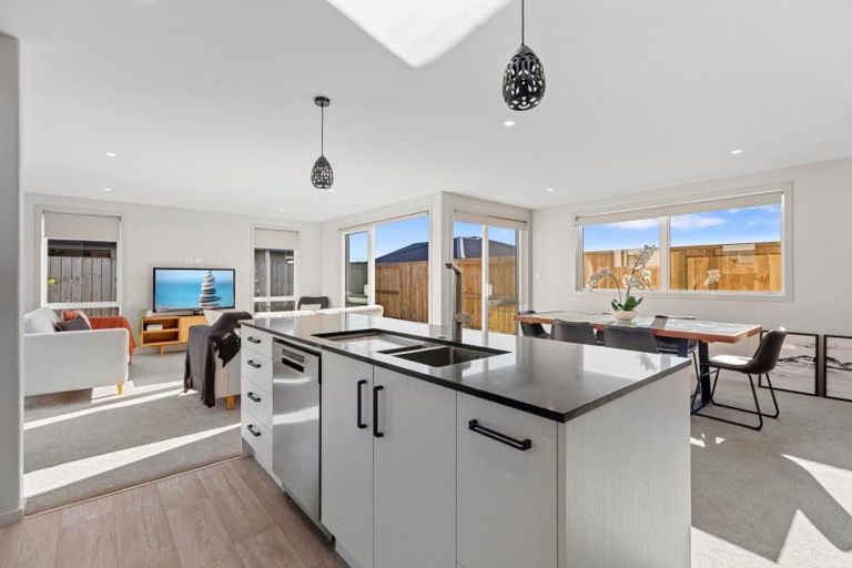 Photo of property in 269 Te Okuroa Drive, Papamoa, 3118