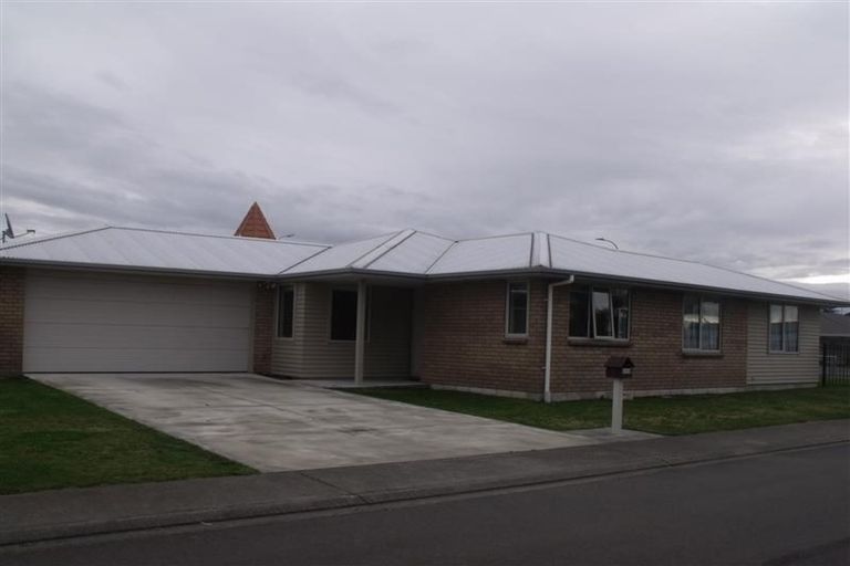 Photo of property in 1109 Karamu Road North, Mayfair, Hastings, 4122
