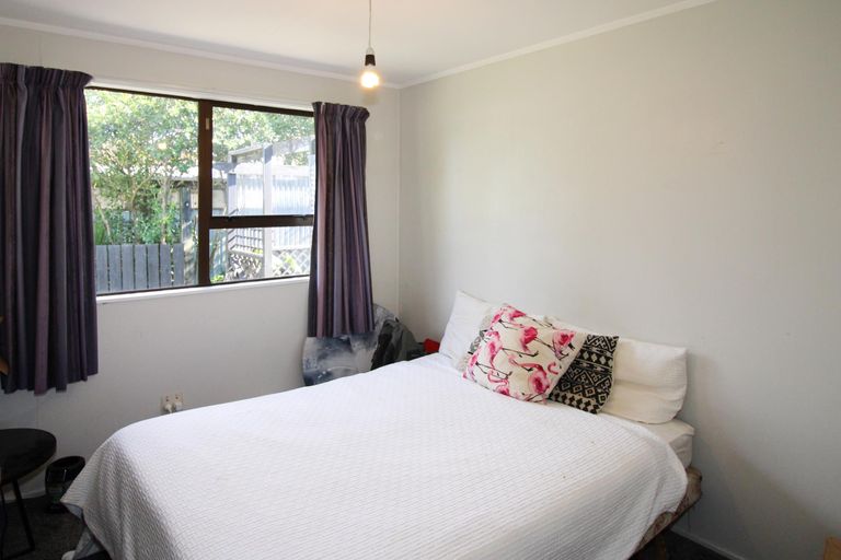 Photo of property in 28 King Street, Carterton, 5713