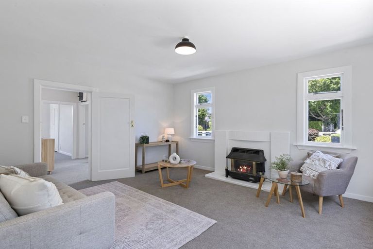 Photo of property in 82 Yaldhurst Road, Sockburn, Christchurch, 8042