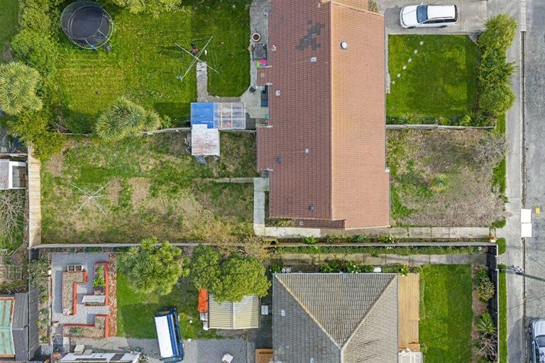 Photo of property in 1/25 Gould Crescent, Woolston, Christchurch, 8023