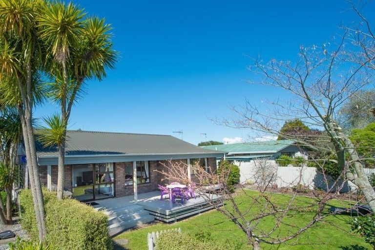 Photo of property in 17b Dover Road, St Andrews, Hamilton, 3200