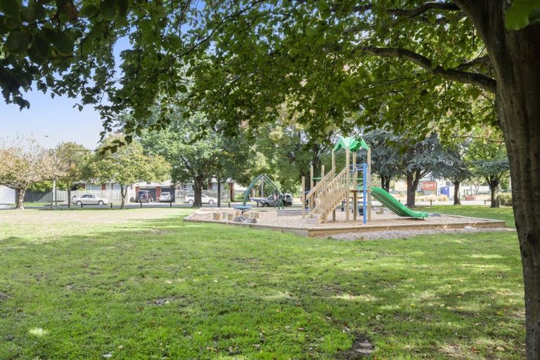 Photo of property in 31 Leyden Street, Phillipstown, Christchurch, 8011