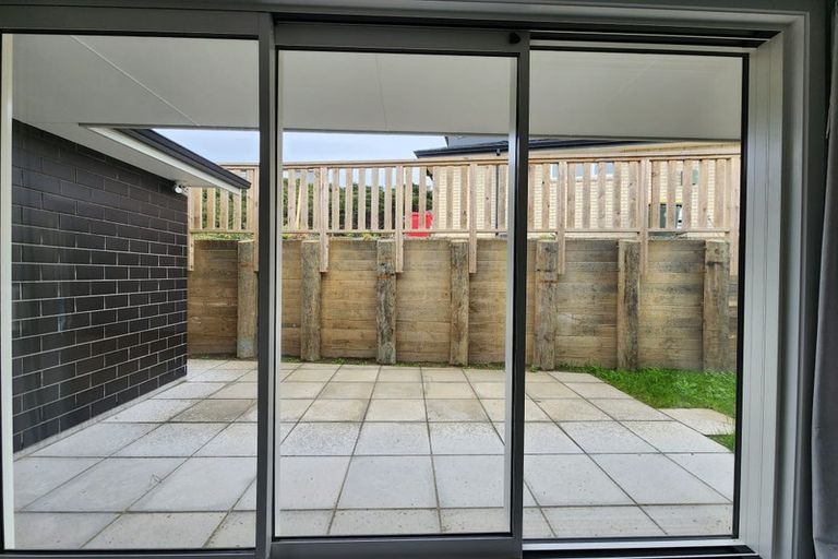 Photo of property in 12 Topsail Way, Whitby, Porirua, 5024