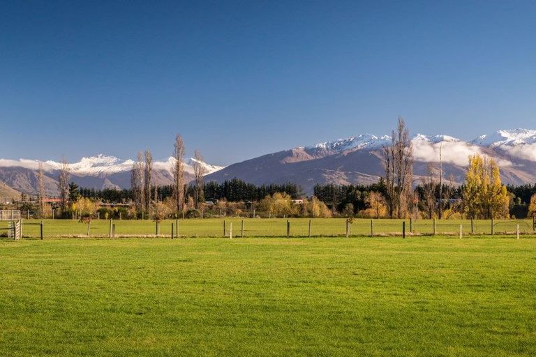 Photo of property in 279 Ballantyne Road, Wanaka, 9382