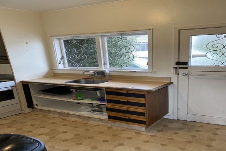 Photo of property in 76b Thompson Street, Mount Cook, Wellington, 6011