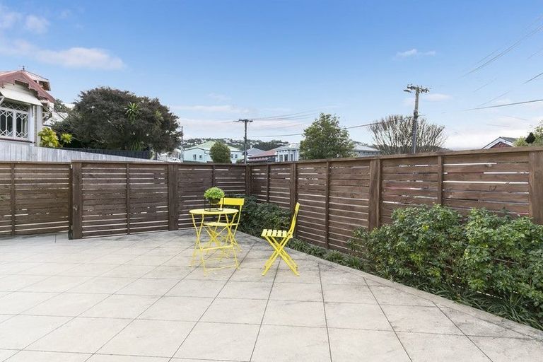 Photo of property in 33 Herald Street, Berhampore, Wellington, 6023