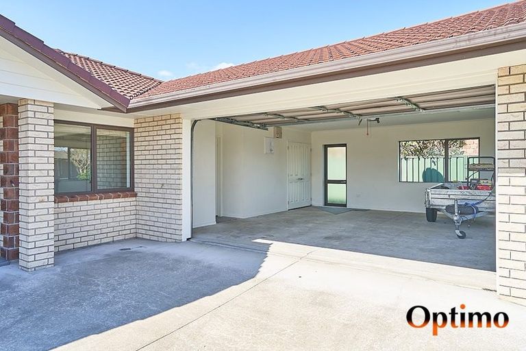 Photo of property in 11 Delta Mews Place, Clive, 4102