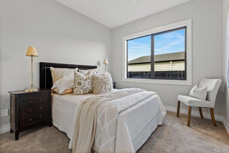 Photo of property in 41 Surf View Crescent, Red Beach, 0932