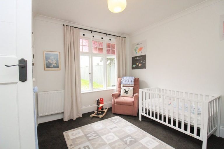 Photo of property in 71 Freyberg Street, Lyall Bay, Wellington, 6022