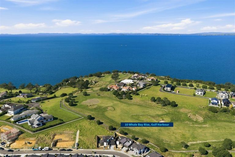 Photo of property in 10 Whale Bay Rise, Gulf Harbour, 0930