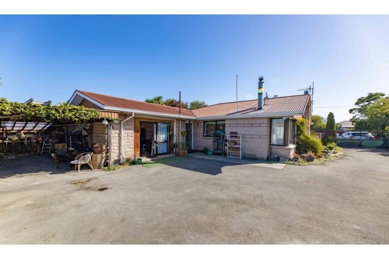 Photo of property in 40 East Belt, Rangiora, 7400