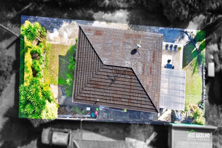 Photo of property in 40 Sunnyside Road, Sunnyvale, Auckland, 0612