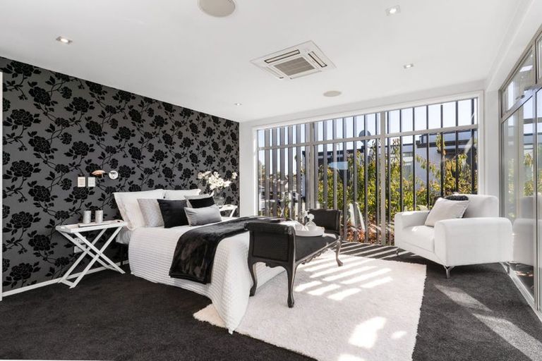 Photo of property in 54 Office Road, Merivale, Christchurch, 8014