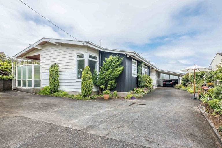 Photo of property in 63 Old Karori Road, Karori, Wellington, 6012
