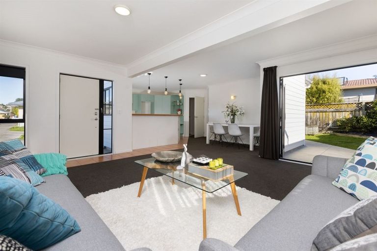 Photo of property in 6b Queen Road, Bellevue, Tauranga, 3110