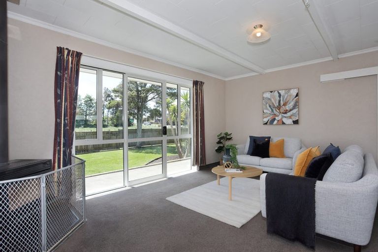 Photo of property in 3 Edward Street, Bulls, 4818