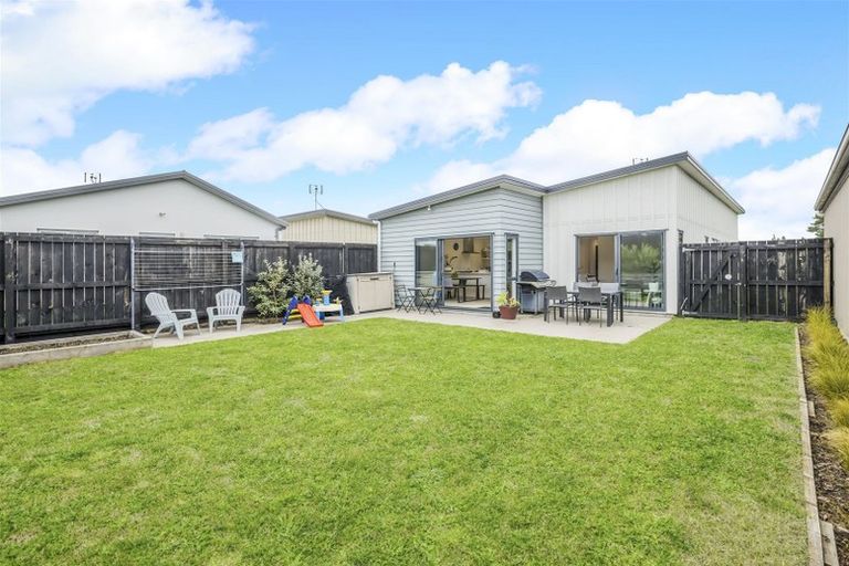 Photo of property in 125 Battalion Drive, Papakura, 2110