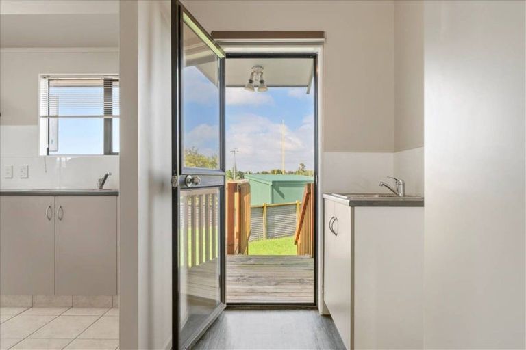 Photo of property in 54 Atuaroa Avenue, Te Puke, 3119